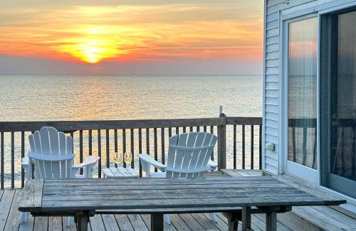 Green Creek House | Delaware Bay and Sunset Views Cape May Cottage
