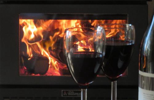 Marysville Villa | Delderfield Villas Adults Retreat