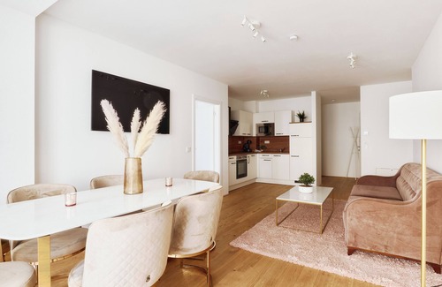 Vienna Apartment | Delightful 2-bedroom apartment with balcony, grill and WiFi in charming Vienna