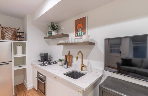 Dupont Circle Apartment | Delightful Apt in the Heart of Dupont!