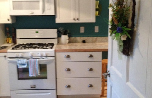 Woodstock Apartment | Delightful Cozy Space in Woodstock Village