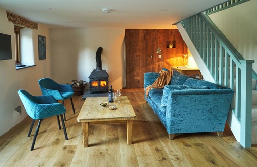Callington House | Delightful Swallows Barn - A cosy Rural Retreat set in 2.5 acres of parkland
