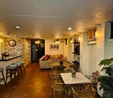 General Santos Bed & Breakfast | Delle Suites