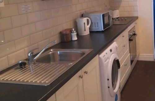 Ashbourne Apartment | Delphi Cottage