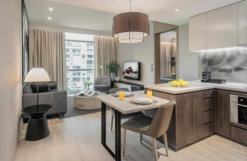Orchard Apartment | Deluxe 1 BR Suite at Orchard | 350 m from Somerset MRT |
