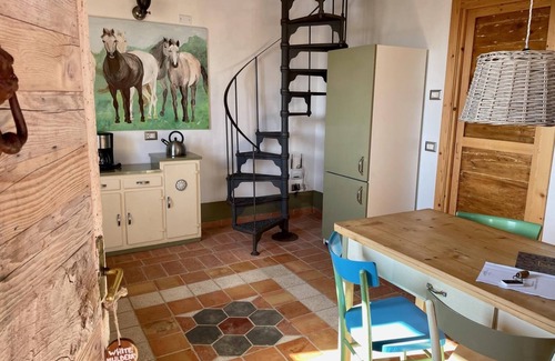 Monterosso Apartment | Deluxe Apartment The White Mulberry Tree Apartment