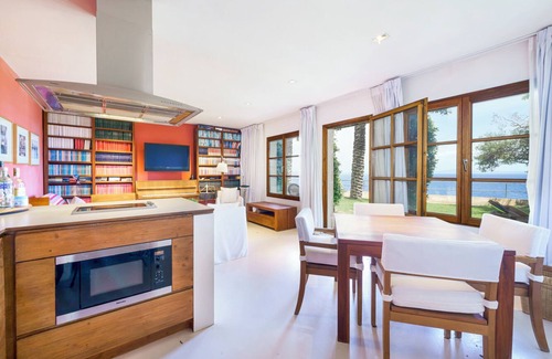 Cala Vinas Villa | Deluxe Cap Falco - Six Bedroom Villa, Sleeps 12
