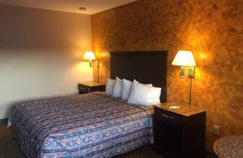 Galloway Hotel | Deluxe Inn