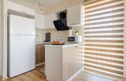 Esenyurt Apartment | Deluxe One bedroom Suite 2 A/C Wifi Parking MAI35nn