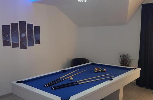 Chisinau Villa | Deluxe Privat House & PooL !!!