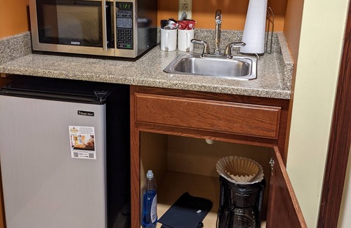 Ellicottville Resort | Deluxe Room at the Tamarack Resort (X08)