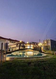 Iba Resort | DELUXE ROOM BY THE POOL