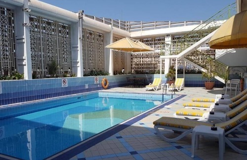 Al Danah Apartment | Deluxe Room Near Capital Park By E R