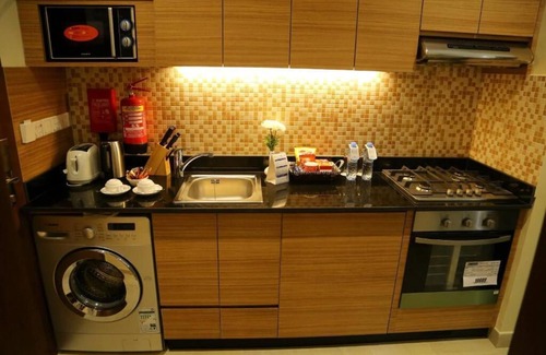 Al Barsha 1 Apartment | Deluxe Studio Apartment Next to Mall of Emirates, Al Barsha