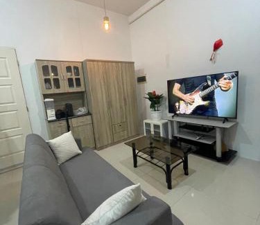 Minglanilla Apartment | Deluxe studio unit at Modena Town Sq