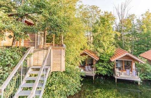 Jetzendorf Cabin | Deluxe treehouse number 2