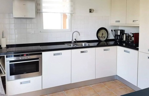 Vasles Villa | Deluxe unabhängige Villa, 2 Bäder 8 Personen