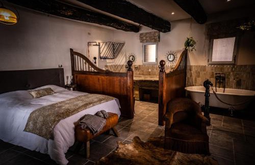 Caux House | DEMEURE DES TROIS FOUDRES