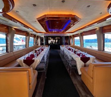 Besiktas Boat Rental | Den Den İstanbul