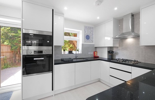Denham House | Denham Close 3 Bedroom, 1.5 Bathroom Home