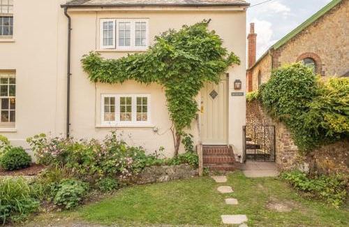Amberley House | Densford Cottage