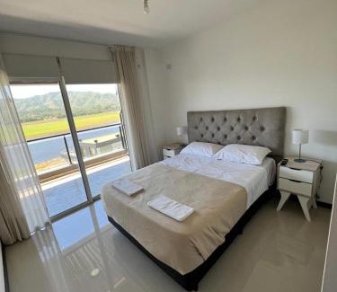 Villa Parque Siquiman Apartment | departamento complejo Veneto Village vista al lago