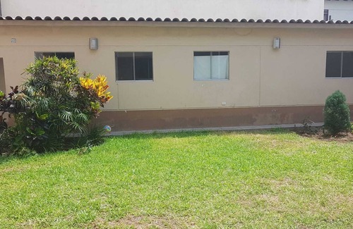 Santiago de Surco Apartment | Departamento en 3 er Piso con Vista a Jardin