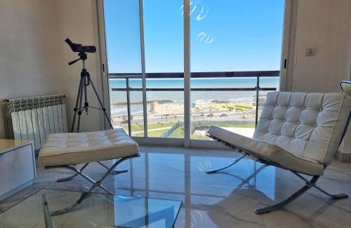 La Perla Apartment | Departamento Pinterest Mar del Plata - Vista plena al mar con cochera