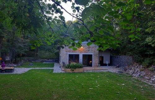 Spania Dolina House | Depo Loco (Banícke depo)