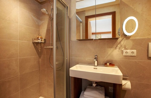 Prutz Apartment | Der Ballhaushof - Ferienwohnung Laudegg Blick Urlaub am Bauernhof