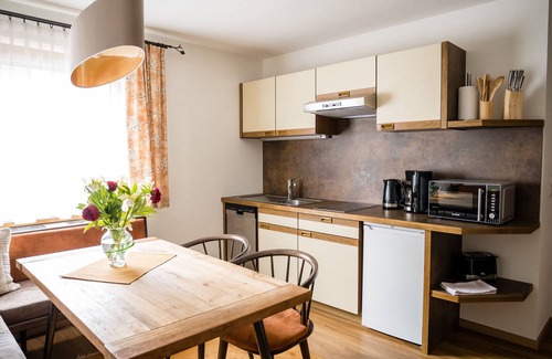Prutz Apartment | Der Ballhaushof - Ferienwohnung Laudegg Blick Urlaub am Bauernhof