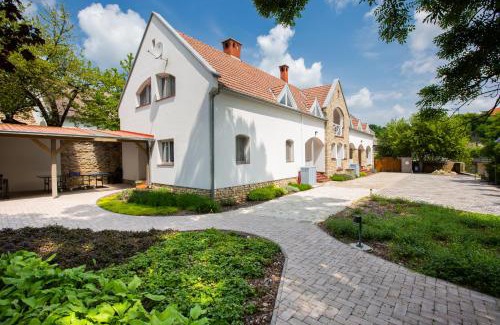 Lokut Apartment | Deres Apartmanház