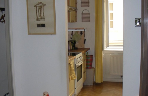 Josefstadt Apartment | DESCRIPTION