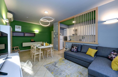 Desenzano del Garda Apartment | DesenzanoLoft Green Family Apartment