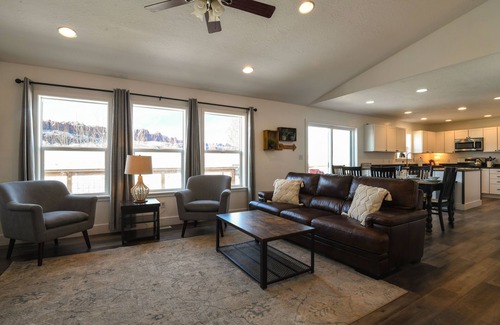 Moab South Valley House | Desert and Mountain Views from this large home set up to be your Moab home base