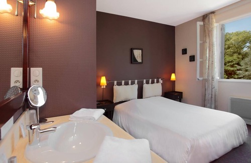Chamboulive Hotel | Deshors Foujanet