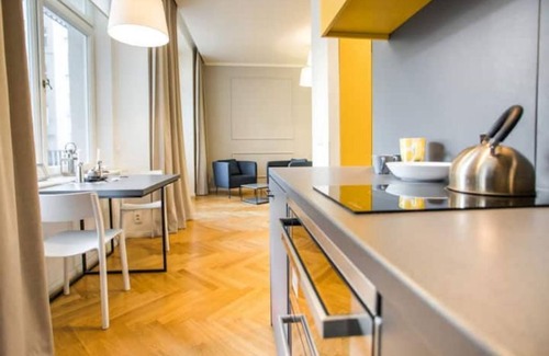 Andel Apartment | ⚡️ 𝓓𝓮𝓼𝓲𝓰𝓷 𝓐𝓷𝓭𝓮𝓵, WalkScore 99%, Balcony for smokers