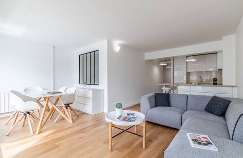 Biarritz Apartment | Design Apartment Biarritz Grande Plage - Residence with Pool
