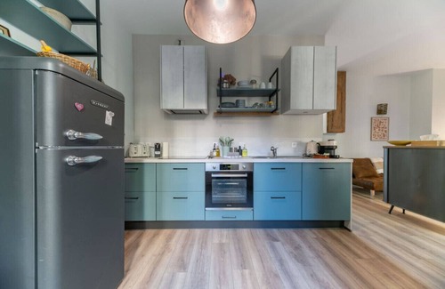 Republique Apartment | Design apartment in the city center near Thermes