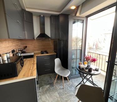 Yerevan Apartment | Designed Apartment with French Balcony SELF CHECK IN