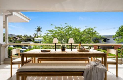 Palm Beach House | Designer Retreat Meets Vibrant Beachside Living
