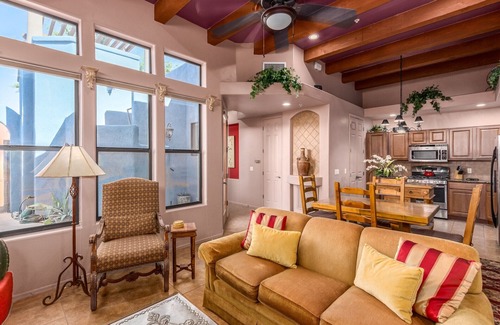 Tumacacori Condo | Designer Tubac AZ townhome - Panoramic Mountain Views
