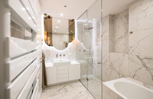 Vinohrady Apartment | Designový apartmán HEAVEN s krbem a saunou na Pražských Vinohradech