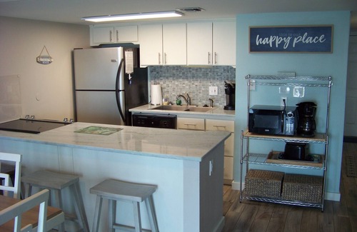 Holiday Isle Condo | Destin Gulf Front Condo - Top Floor View - Sleeps 6!