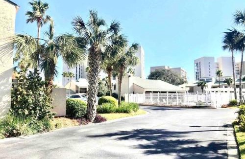 Holiday Isle House | Destin Ocean Oasis