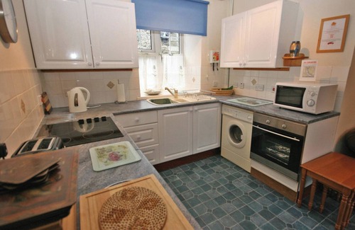 Callander Cottage | Detached cottage for 3 overlooking Loch Lubnaig within the Loch Lomond & Trossachs National Park.