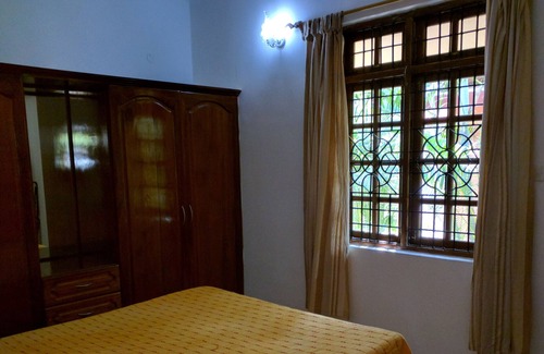 Varca House | Detached 2 Bed 2 Bath Bungalow with private patio, gardens, and very large pool