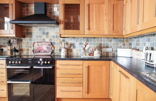 Ullapool Cottage | Detached former croft cottage set in 8 acres of unspoilt hillside amidst stunning scenery.