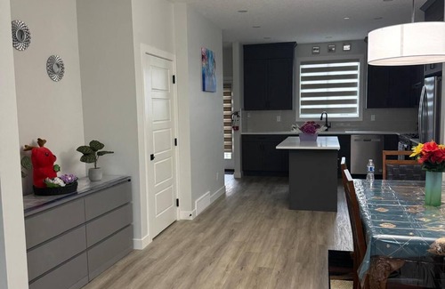 Calgary House | Detached house in Hotchkiss SE