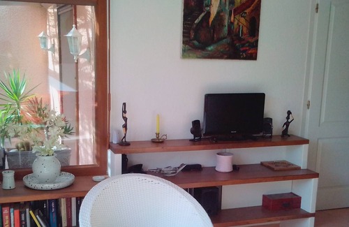 Venzolasca House | detached house on land